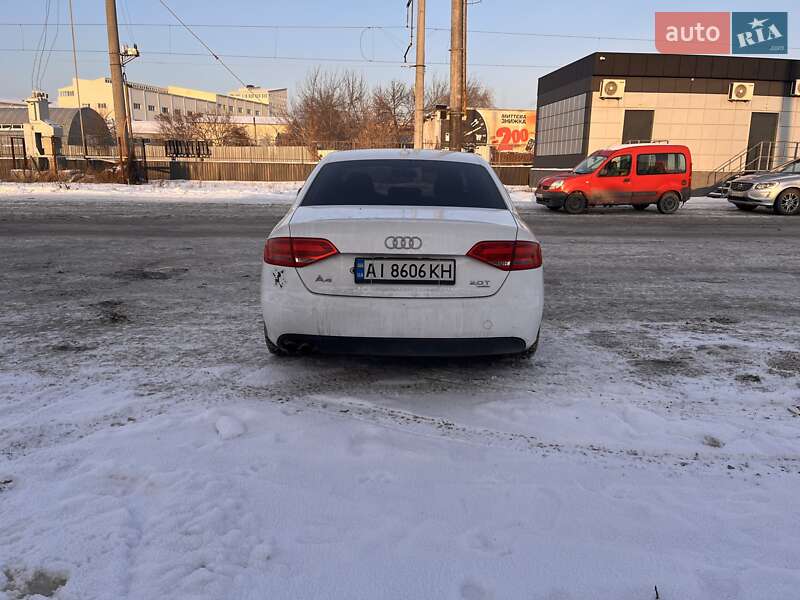 Седан Audi A4 2010 в Василькове