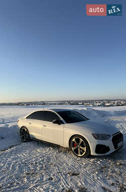 Седан Audi A4 2021 в Луцке