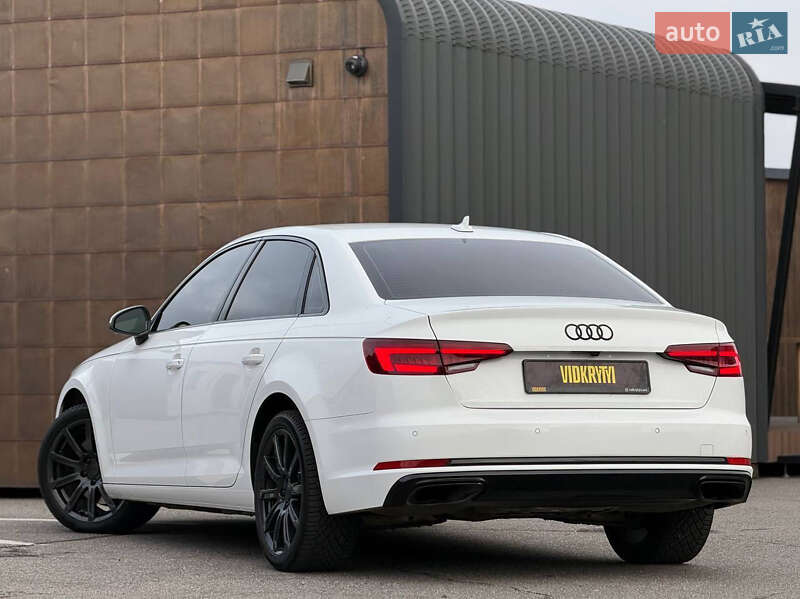 Седан Audi A4 2019 в Киеве