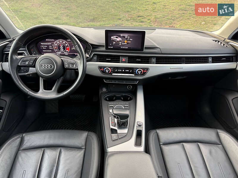 Седан Audi A4 2019 в Киеве