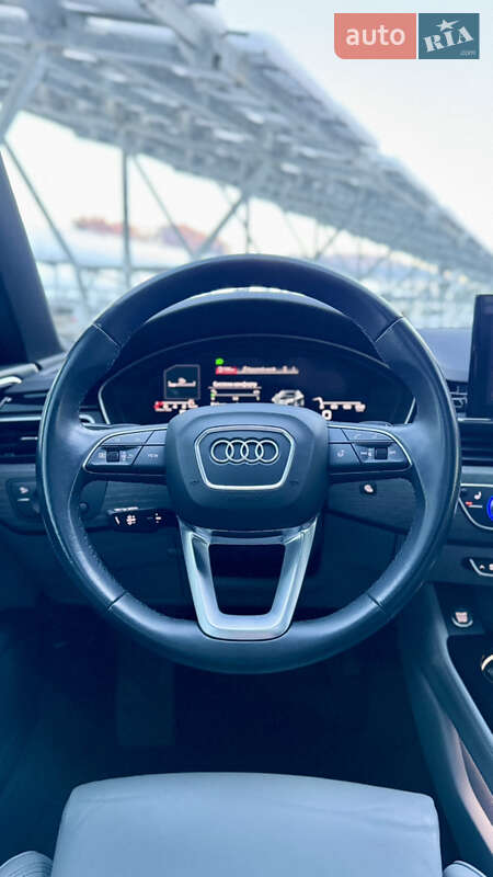 Седан Audi A4 2020 в Львове