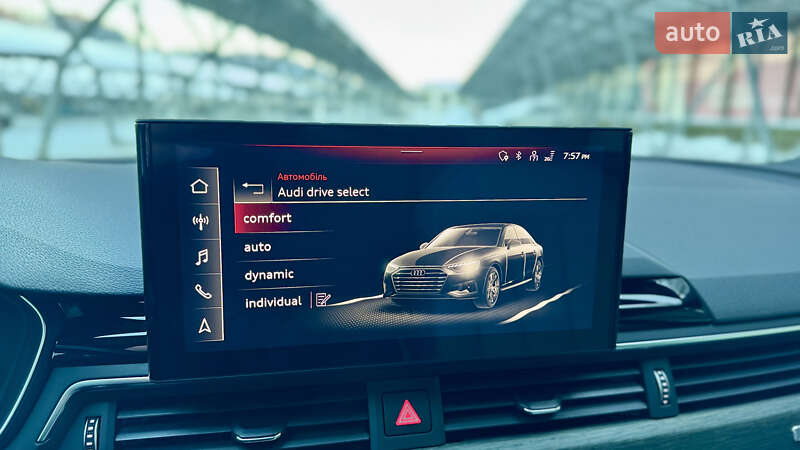 Седан Audi A4 2020 в Львове