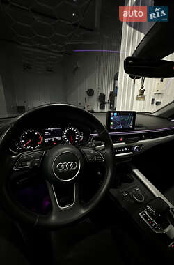 Седан Audi A4 2016 в Киеве