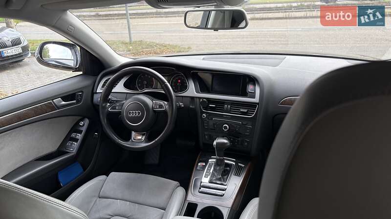 Седан Audi A4 2012 в Киеве