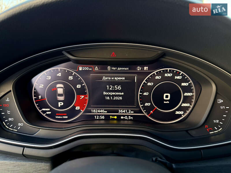 Седан Audi A4 2016 в Ужгороде