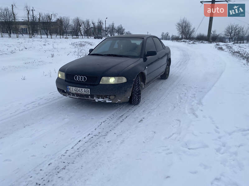 Седан Audi A4 1999 в Крыжополе