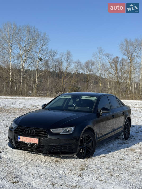 Седан Audi A4 2017 в Полтаві