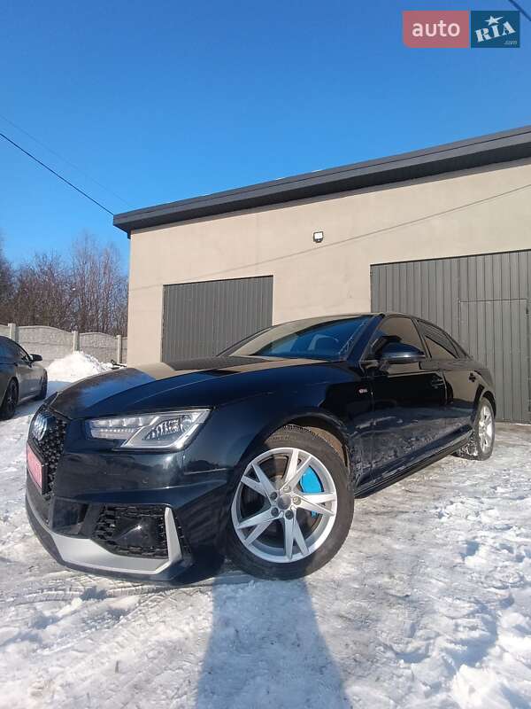Седан Audi A4 2018 в Ивано-Франковске