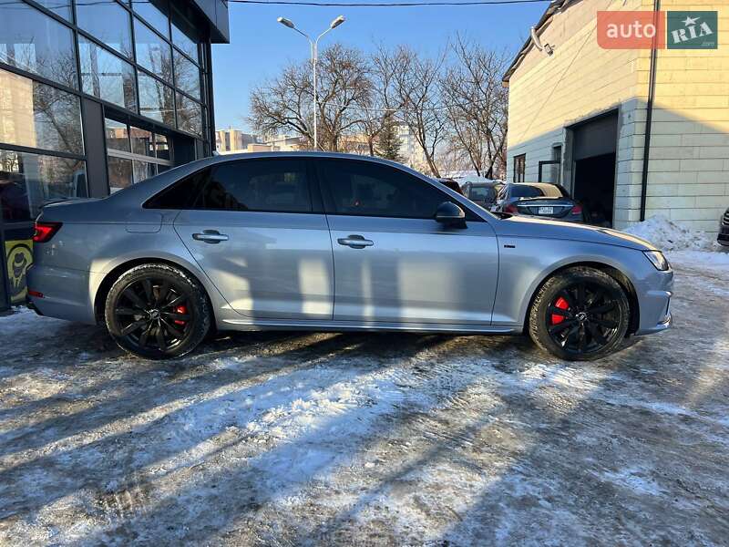 Седан Audi A4 2017 в Ивано-Франковске