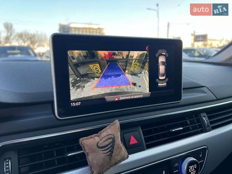 Седан Audi A4 2017 в Ивано-Франковске
