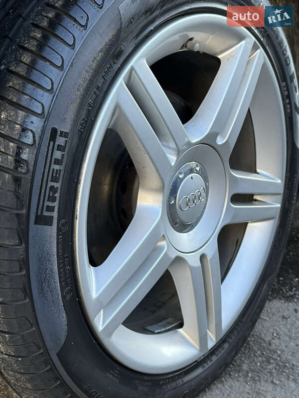 Седан Audi A4 2005 в Днепре