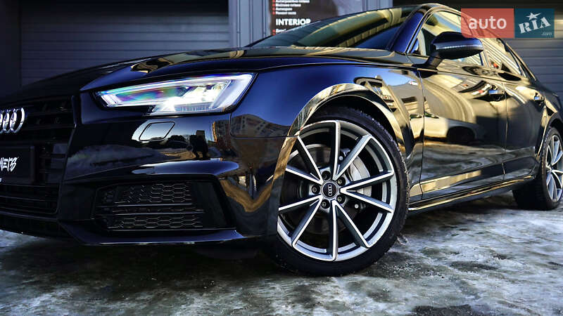 Седан Audi A4 2016 в Львове