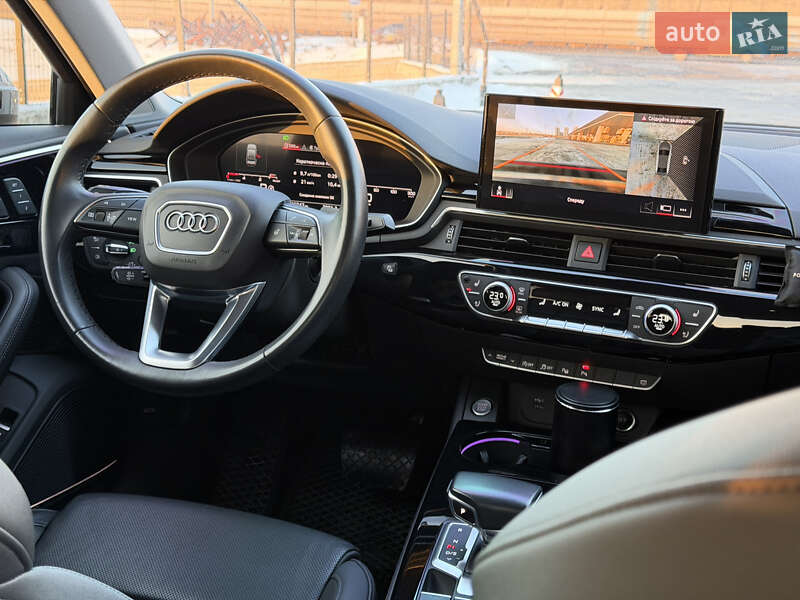 Седан Audi A4 2021 в Киеве