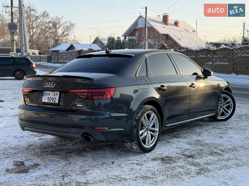Седан Audi A4 2016 в Киеве