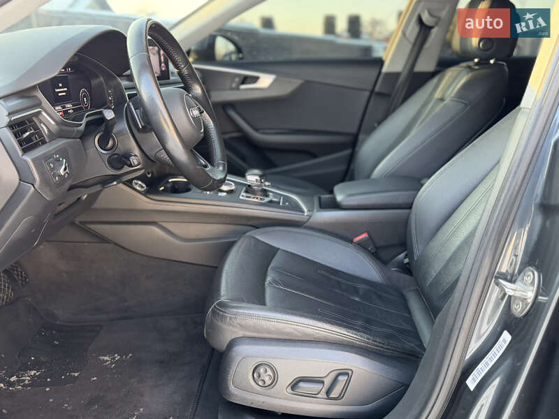 Седан Audi A4 2016 в Киеве