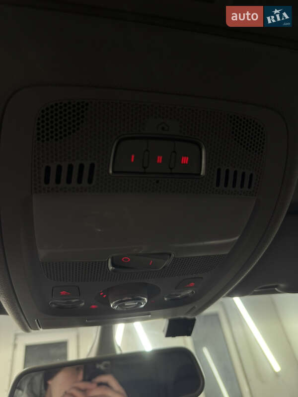 Седан Audi A4 2015 в Києві фото 34 Седан Audi A4 2015 в Києві