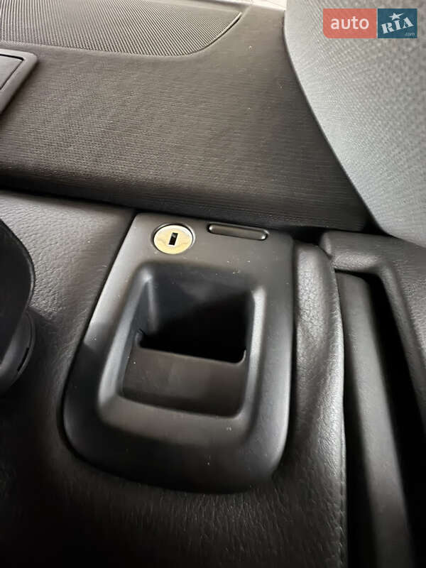 Седан Audi A4 2015 в Києві фото 48 Седан Audi A4 2015 в Києві