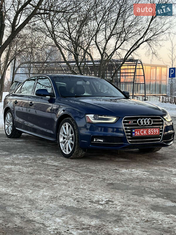 Седан Audi A4 2015 в Києві