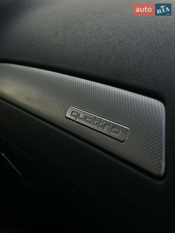 Седан Audi A4 2015 в Києві