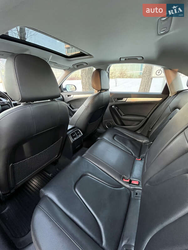 Седан Audi A4 2015 в Києві