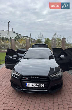 Седан Audi A4 2017 в Тячеві