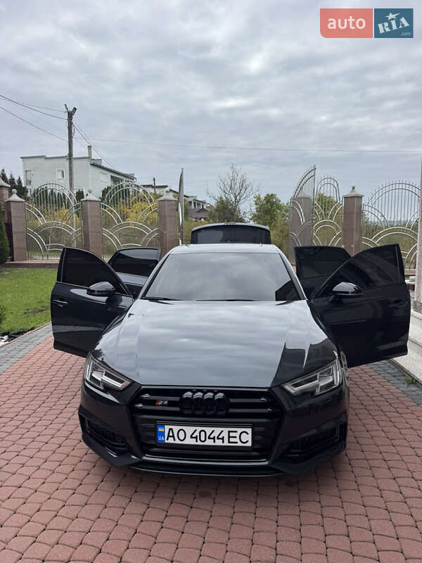 2017 Audi A4, VIN WAUENAF47JA039412:plate — фото 1 (autoria)