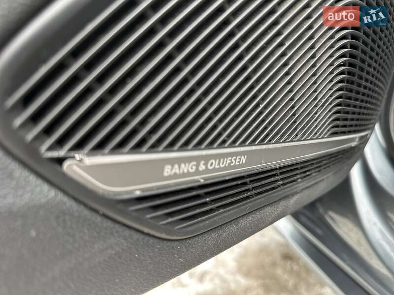 Седан Audi A4 2016 в Тернополі