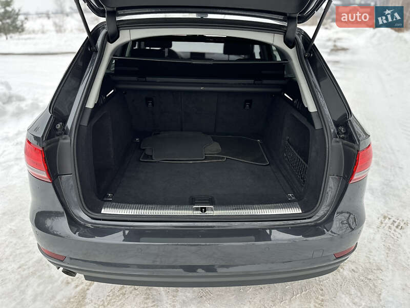 Універсал Audi A4 2016 в Дрогобичі