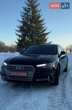 Седан Audi A4 2016 в Самборі