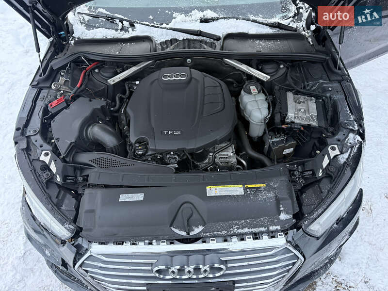 Седан Audi A4 2019 в Яворові