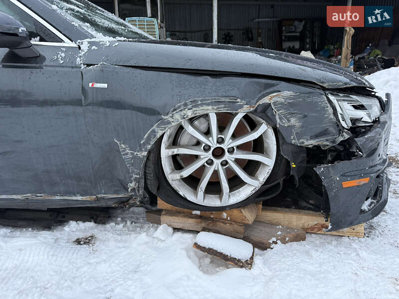 Седан Audi A4 2019 в Яворові