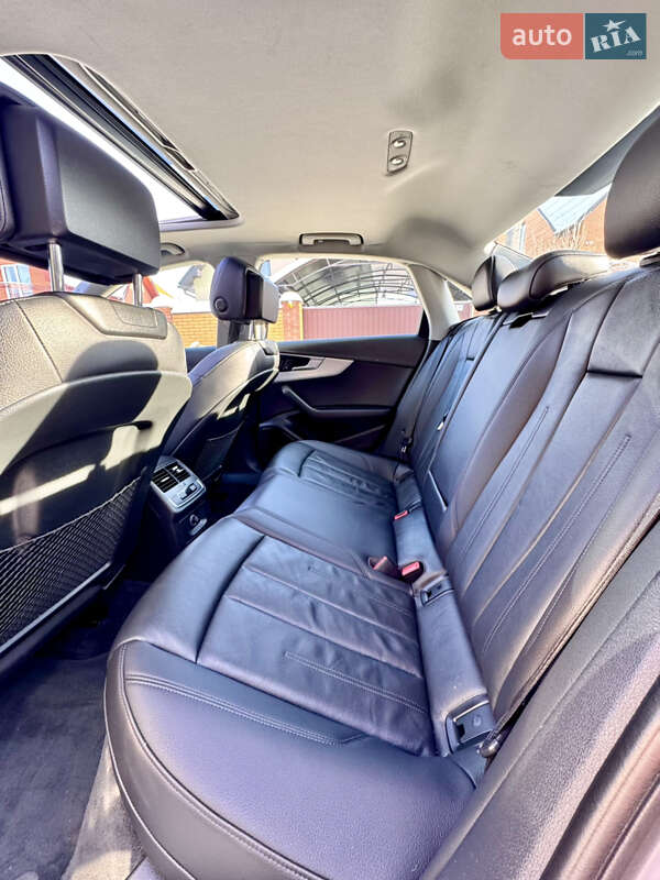 Седан Audi A4 2018 в Києві