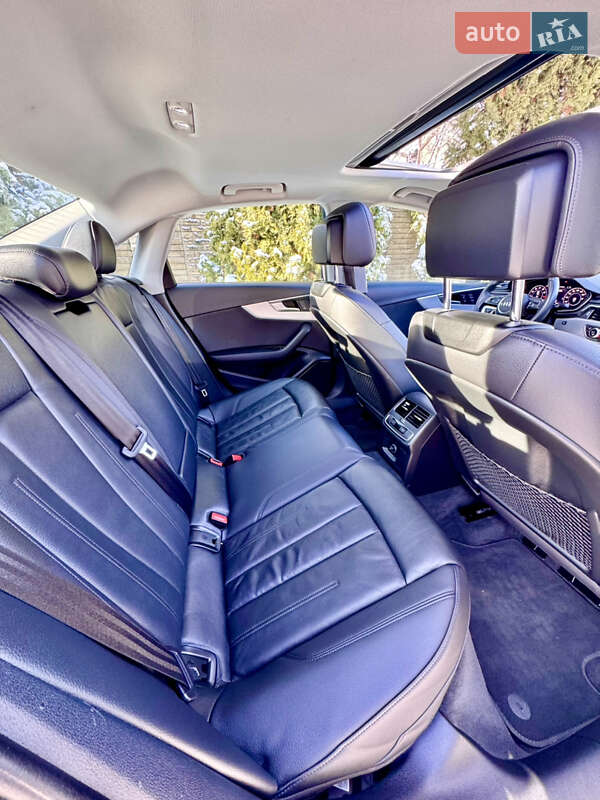 Седан Audi A4 2018 в Києві