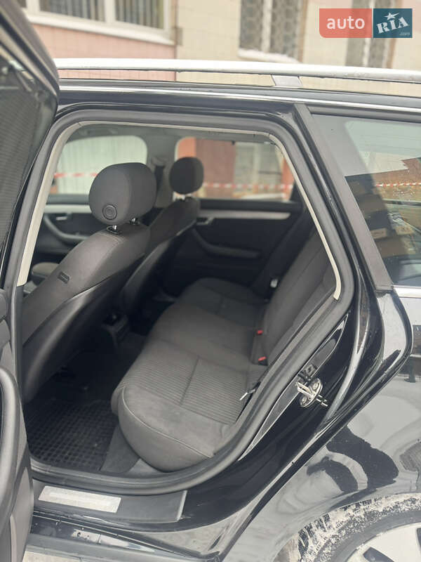 Универсал Audi A4 2005 в Ровно