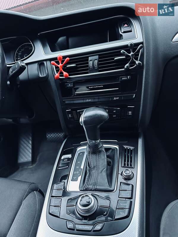 Седан Audi A4 2013 в Тернополі