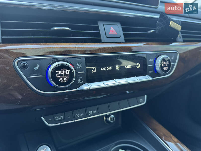 Седан Audi A4 2016 в Києві