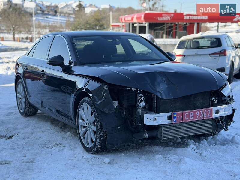 Седан Audi A4 2019 в Львове