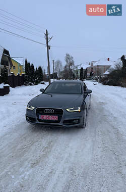Седан Audi A4 2015 в Вараші