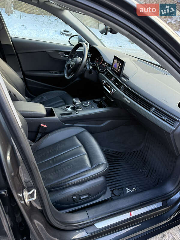 Седан Audi A4 2018 в Києві