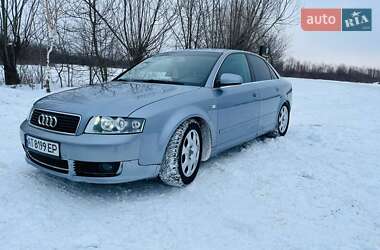 Седан Audi A4 2004 в Надвірній
