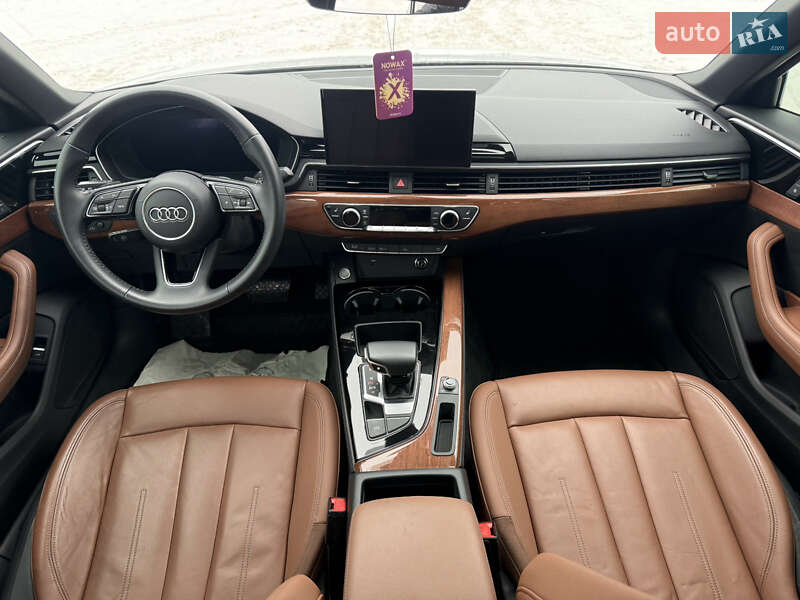 Седан Audi A4 2020 в Києві