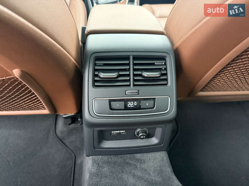 Седан Audi A4 2020 в Києві