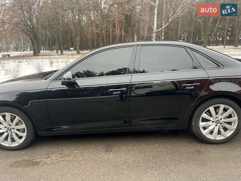 Седан Audi A4 2016 в Кропивницком