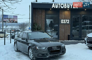 Седан Audi A4 2014 в Чернівцях