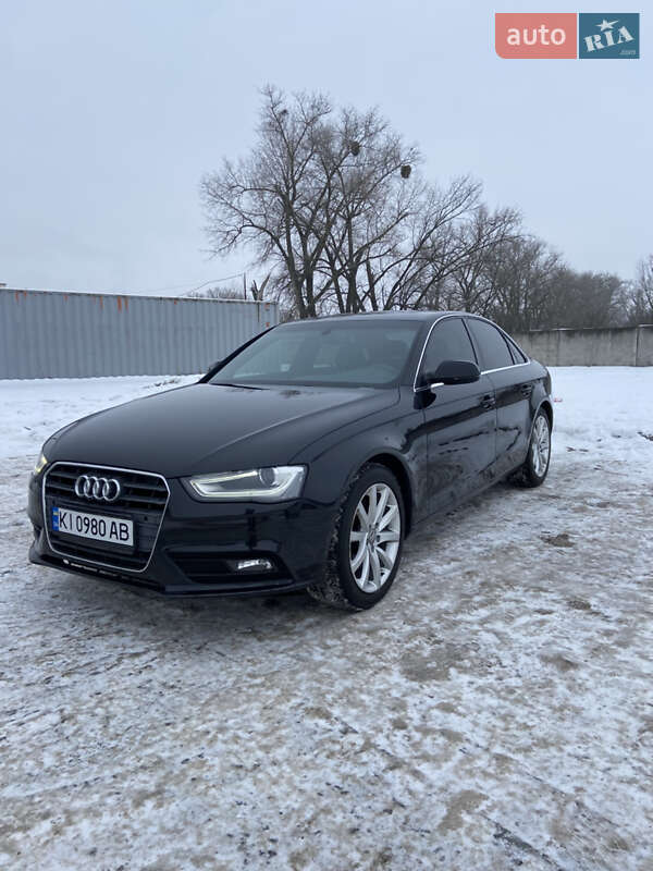 Седан Audi A4 2012 в Києві фото 2 Седан Audi A4 2012 в Києві