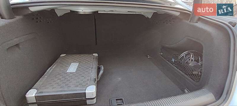 Седан Audi A4 2009 в Славянске