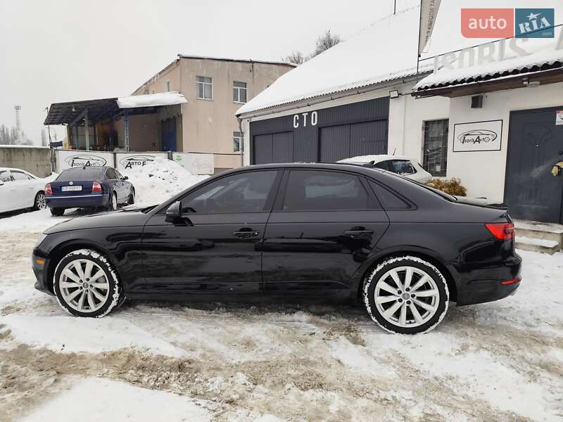 Седан Audi A4 2017 в Чернігові