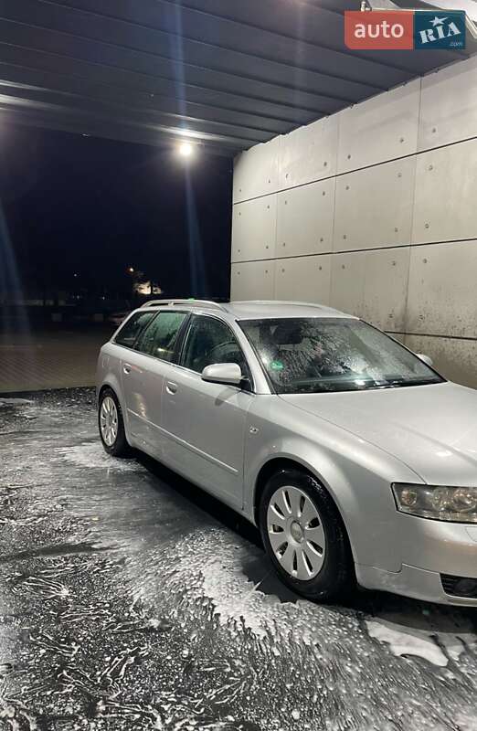 Універсал Audi A4 2004 в Рівному