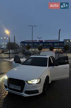 Седан Audi A4 2014 в Днепре
