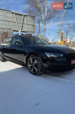 Седан Audi A4 2018 в Киеве